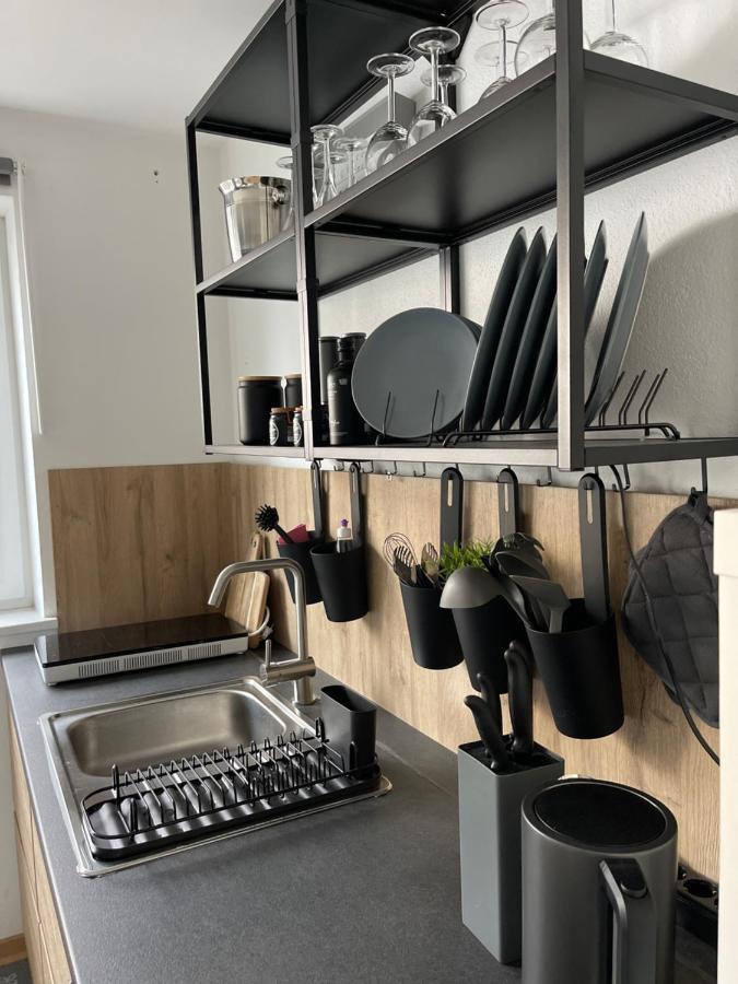 Appartment 53Qm Im Architektenhaus - 2 Schlafzimmer Mit Kueche Und Bad, Nur 2Min Von A8 - Ruhig Und Modern 埃尔森贝格 外观 照片