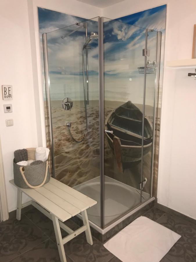 Appartment 53Qm Im Architektenhaus - 2 Schlafzimmer Mit Kueche Und Bad, Nur 2Min Von A8 - Ruhig Und Modern 埃尔森贝格 外观 照片